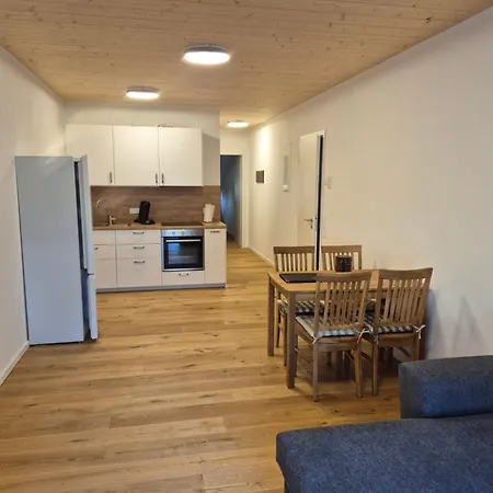 2 Heudorfer アパート Schlier